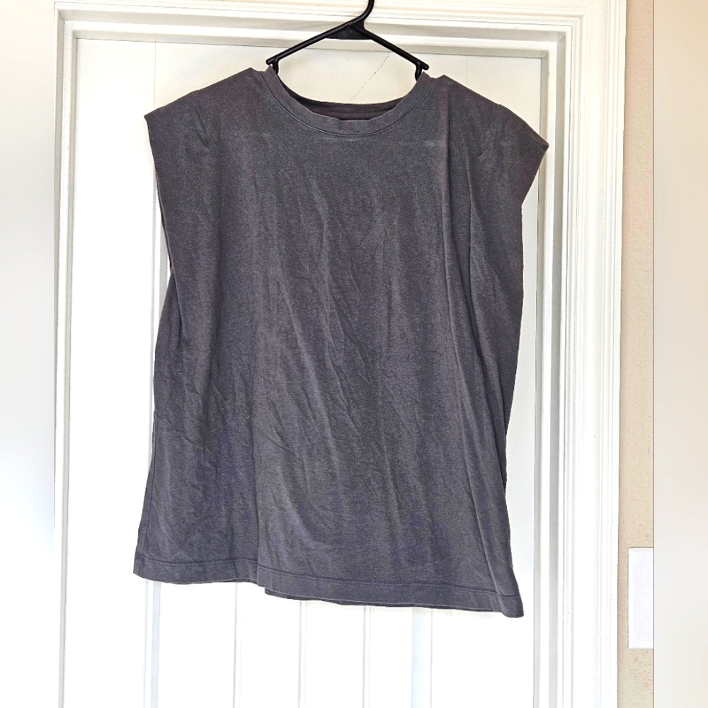 Muscle tank